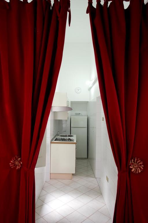 Domus Decumana a Palazzo Petrucci Apartment Napoli Cameră foto