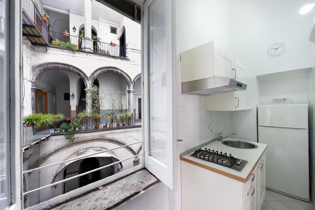 Domus Decumana a Palazzo Petrucci Apartment Napoli Cameră foto