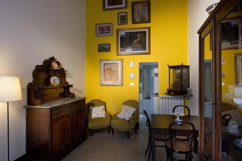 Domus Decumana a Palazzo Petrucci Apartment Napoli Cameră foto